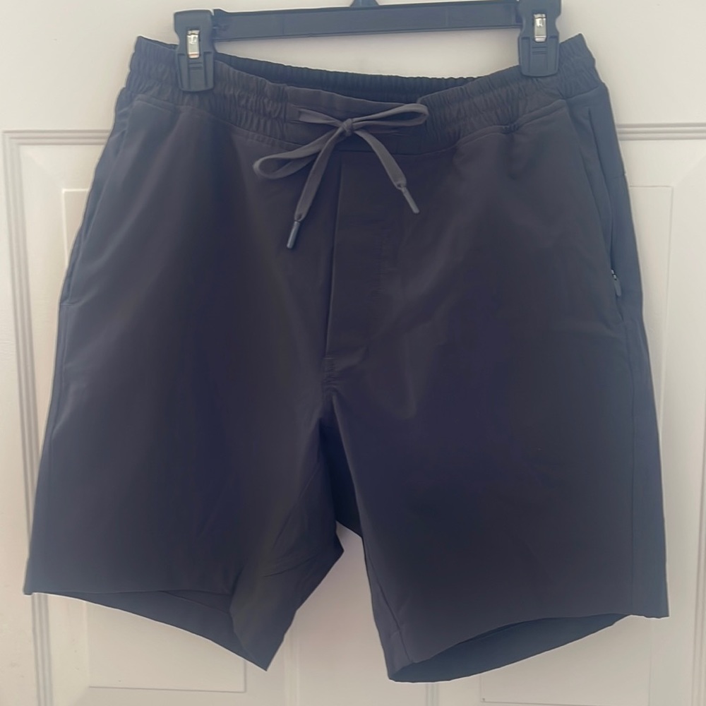 Lululemon Men's Liner less Short  - Medium- Gray